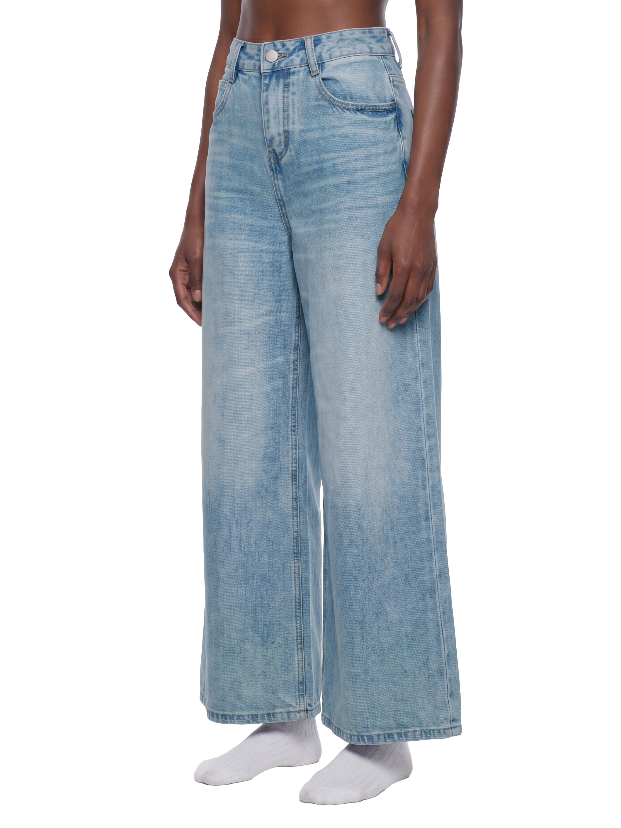 Women’s Vintage Wash Wide Leg Jeans